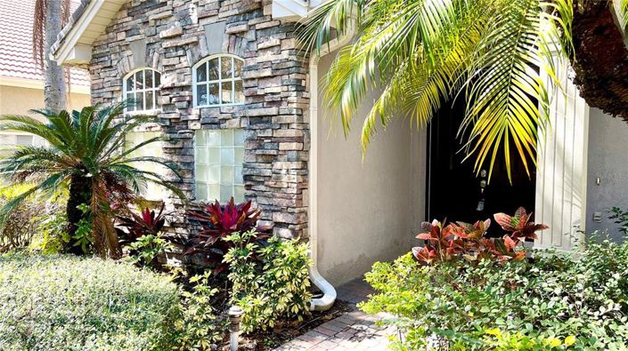 Image No.5-6 Bed House for sale