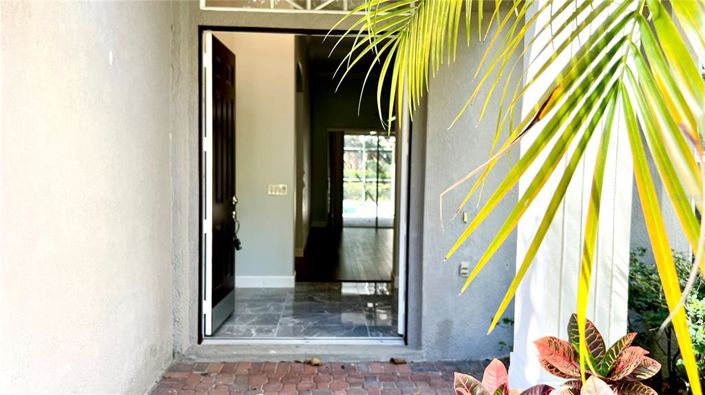 Image No.7-6 Bed House for sale