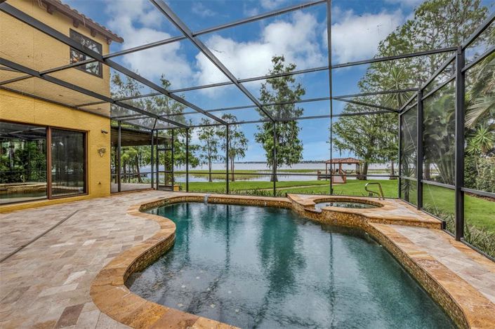 Image No.19-5 Bed House for sale