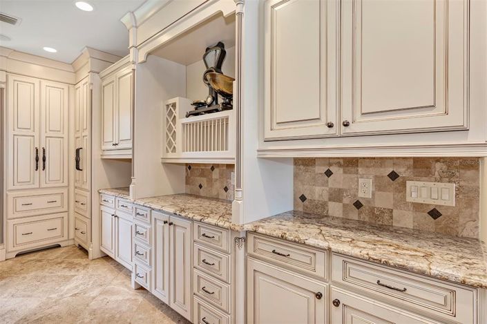 Image No.25-5 Bed House for sale