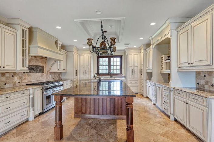 Image No.26-5 Bed House for sale