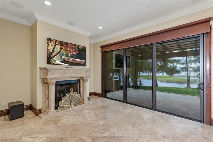 Image No.30-5 Bed House for sale