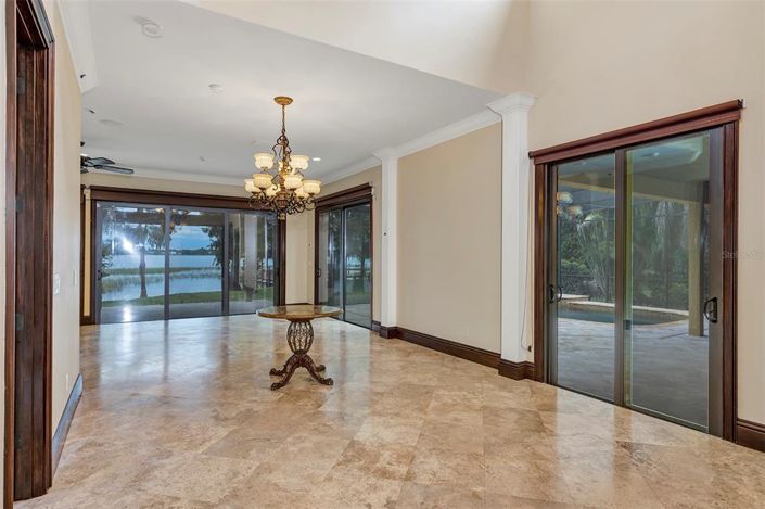 Image No.34-5 Bed House for sale