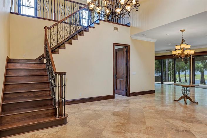 Image No.35-5 Bed House for sale