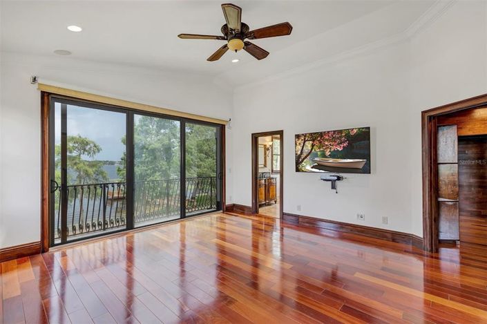 Image No.36-5 Bed House for sale