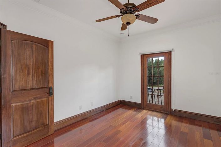 Image No.48-5 Bed House for sale