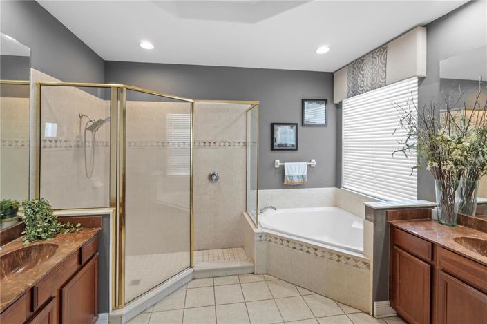 Image No.12-4 Bed House for sale