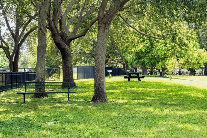 Image No.20-4 Bed House for sale