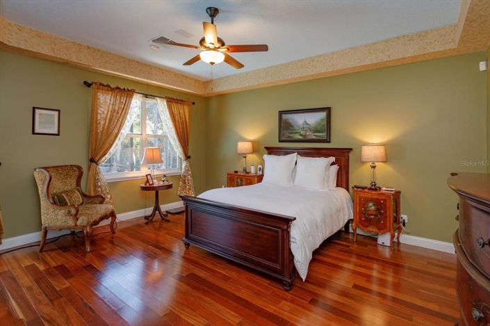 Image No.17-3 Bed House for sale