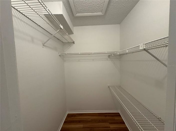 Image No.17-2 Bed Townhouse for sale