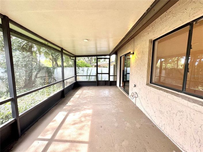 Image No.30-Maison de ville de 2 chambres à vendre à Saint John