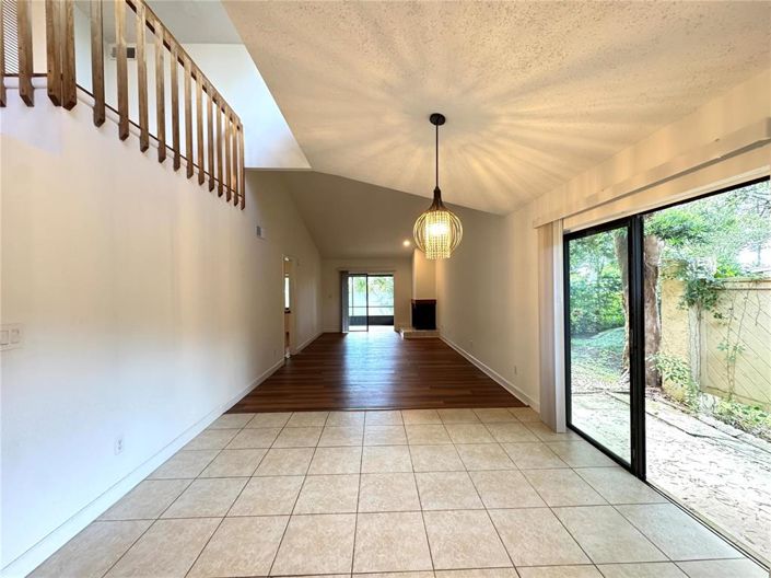 Image No.5-2 Bed Townhouse for sale