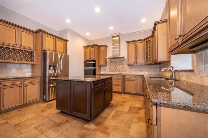 Image No.14-4 Bed House for sale