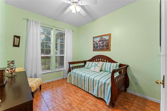 Image No.25-3 Bed House for sale