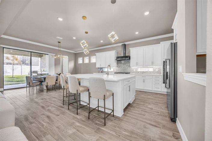 Image No.15-6 Bed House for sale