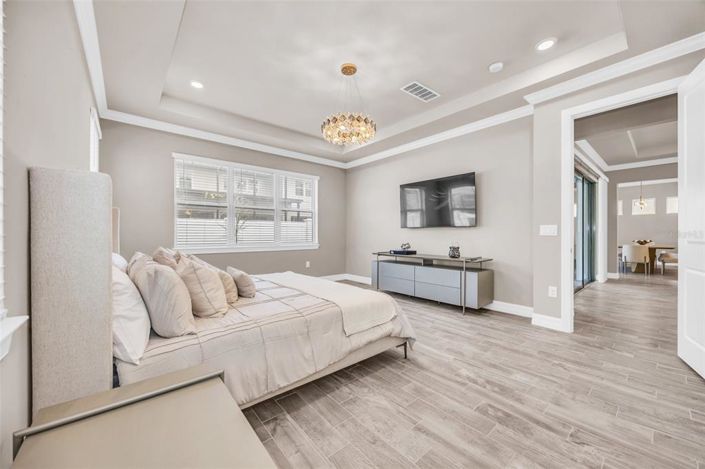 Image No.21-6 Bed House for sale