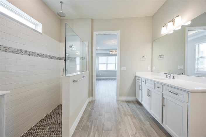 Image No.24-6 Bed House for sale