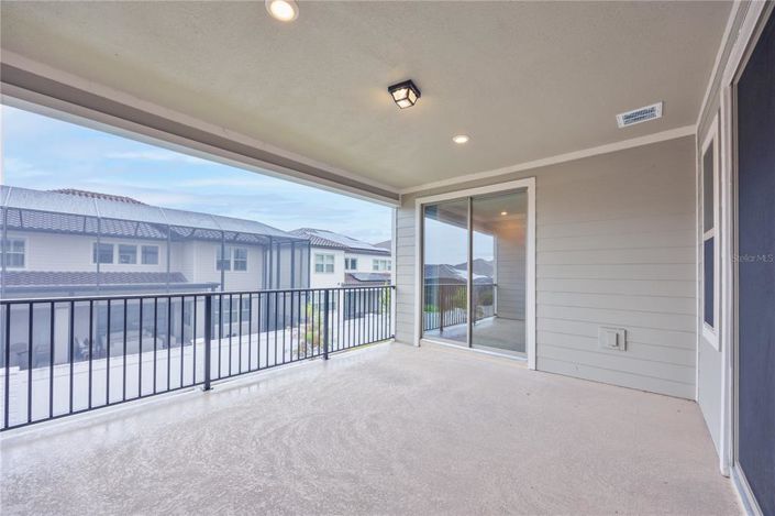 Image No.28-6 Bed House for sale