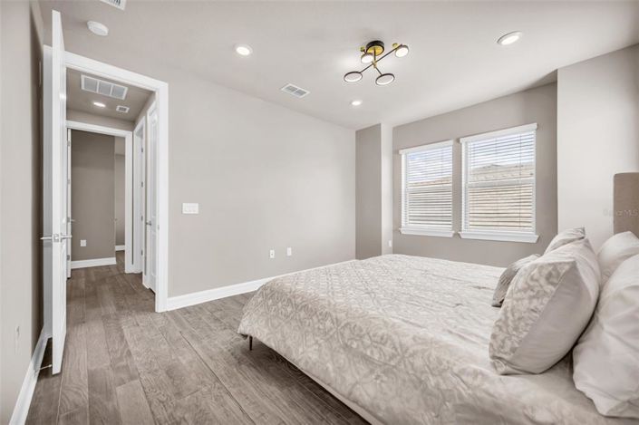 Image No.39-6 Bed House for sale