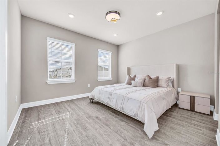 Image No.42-6 Bed House for sale