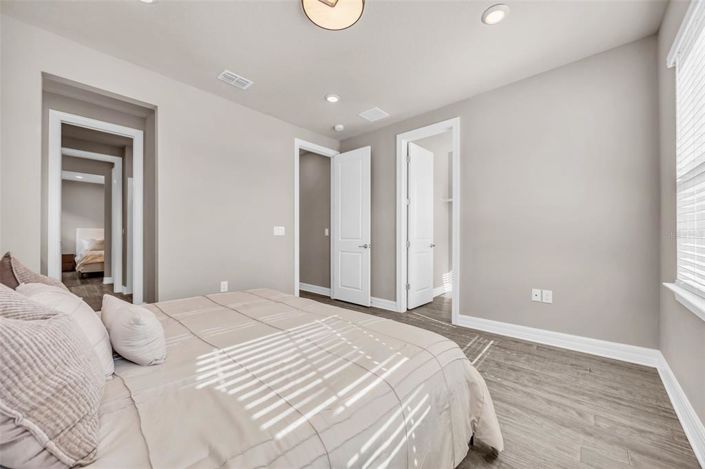 Image No.43-6 Bed House for sale