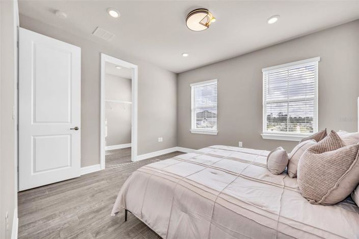 Image No.44-6 Bed House for sale