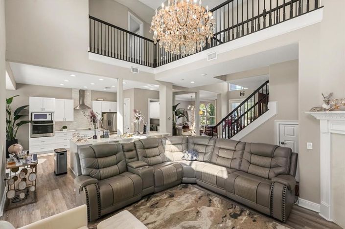 Image No.10-4 Bed House for sale