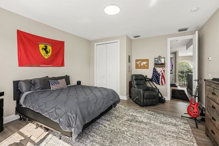 Image No.24-4 Bed House for sale