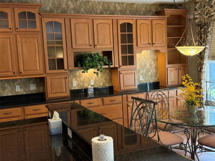 Image No.16-5 Bed House for sale