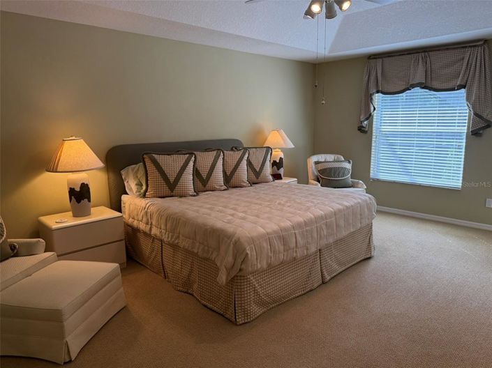 Image No.42-5 Bed House for sale