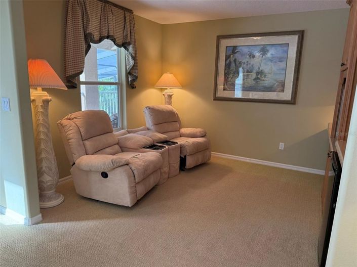 Image No.44-5 Bed House for sale