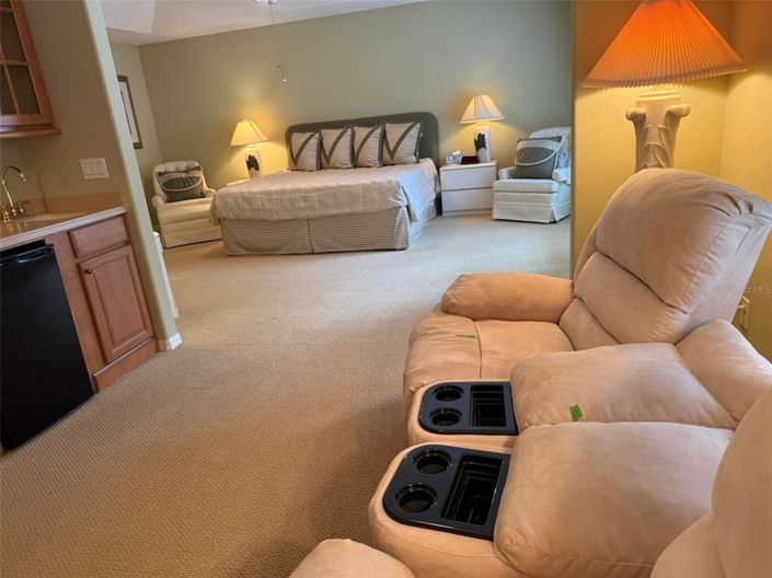 Image No.46-5 Bed House for sale