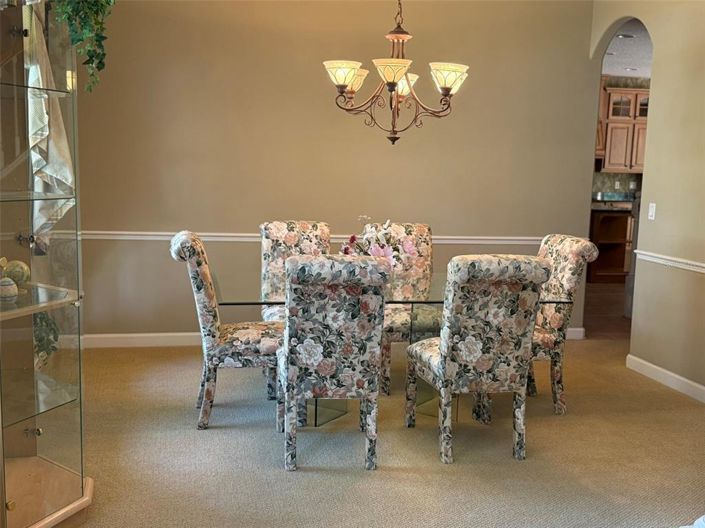 Image No.6-5 Bed House for sale