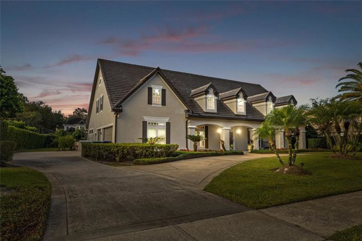 Image No.7-5 Bed House for sale