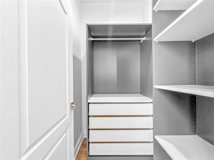 Image No.23-4 Bed House for sale