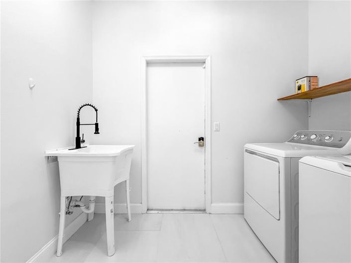 Image No.31-4 Bed House for sale