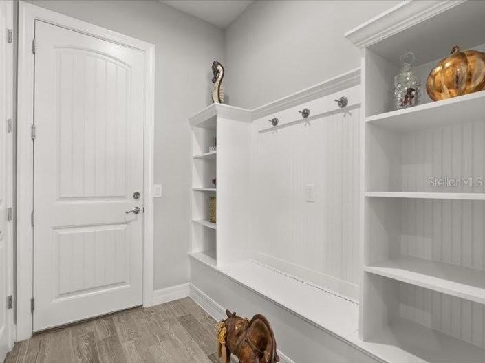 Image No.32-6 Bed House for sale