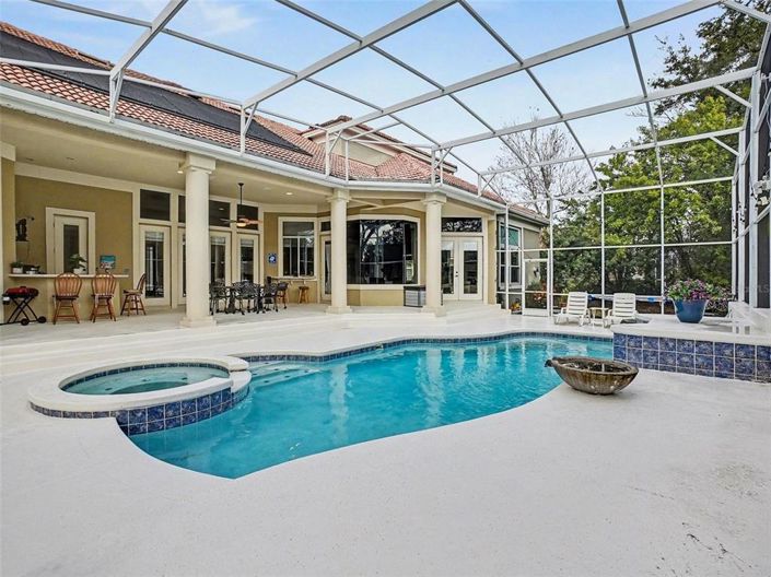 Image No.10-5 Bed House for sale