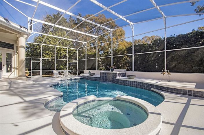 Image No.13-5 Bed House for sale