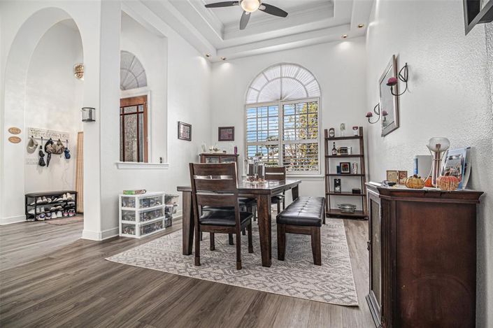 Image No.15-5 Bed House for sale