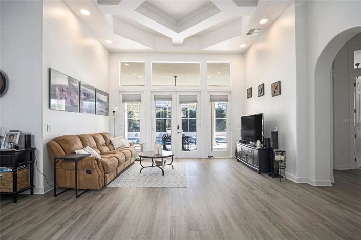 Image No.18-5 Bed House for sale