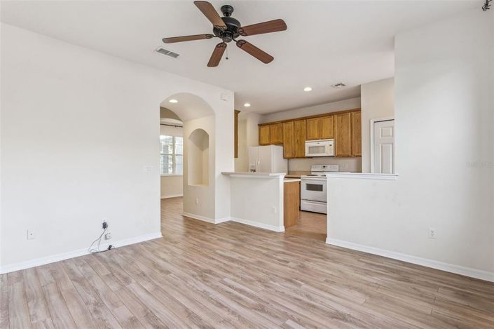 Image No.3-2 Bed Townhouse for sale