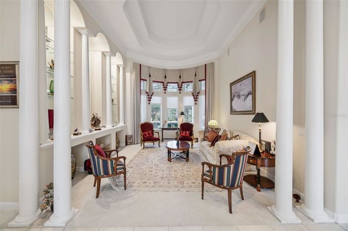 Image No.22-5 Bed House for sale