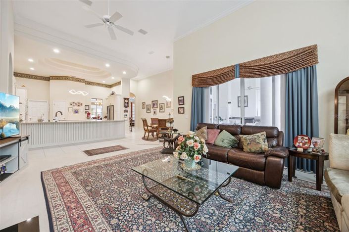 Image No.25-5 Bed House for sale