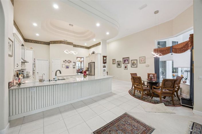 Image No.28-5 Bed House for sale