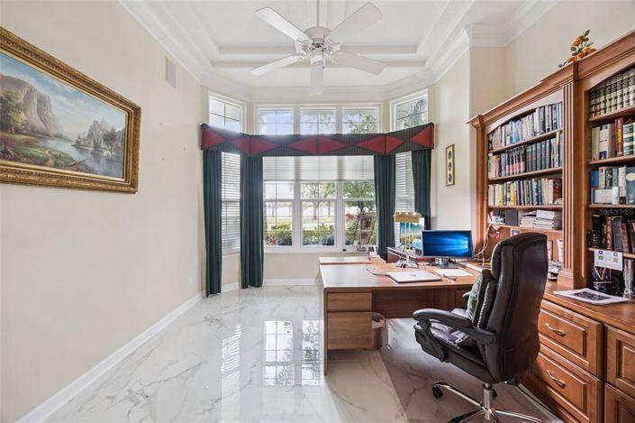 Image No.45-5 Bed House for sale