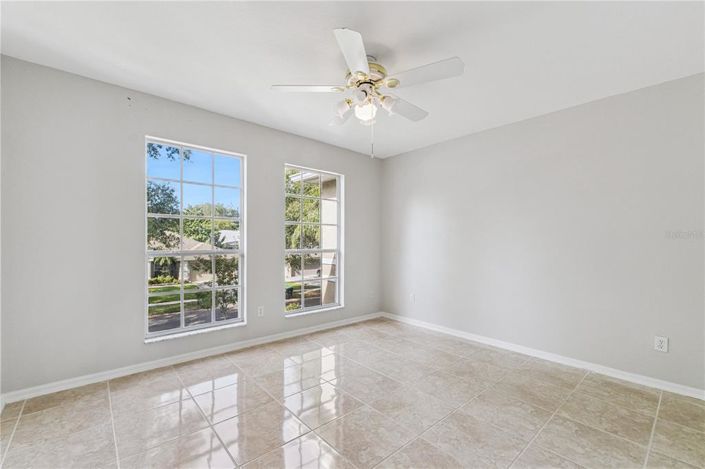 Image No.33-5 Bed House for sale