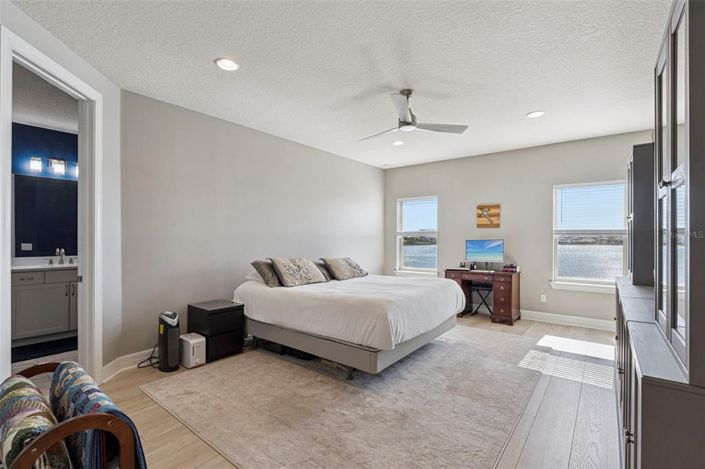 Image No.32-4 Bed House for sale