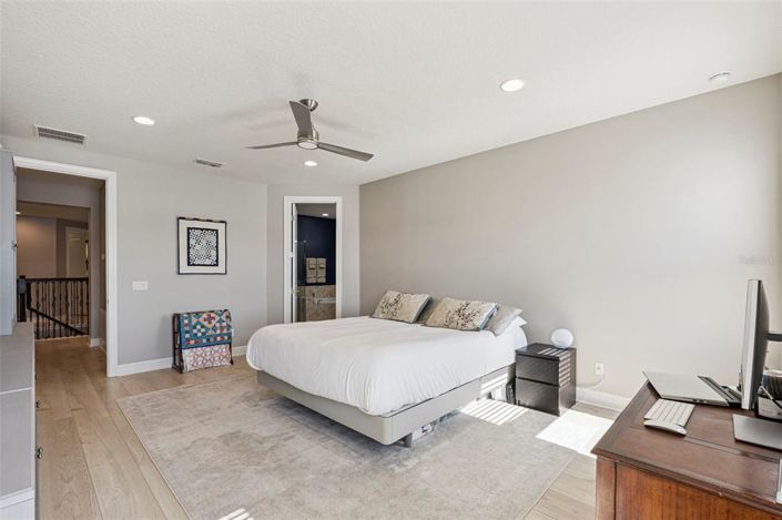 Image No.35-4 Bed House for sale