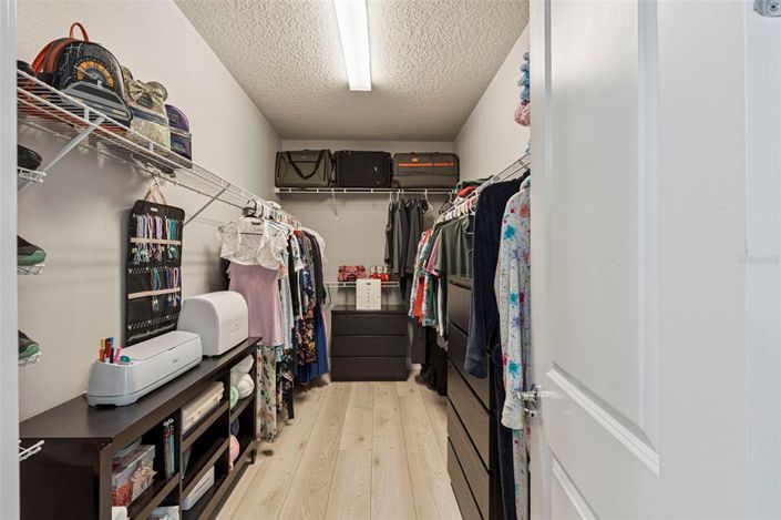 Image No.38-4 Bed House for sale